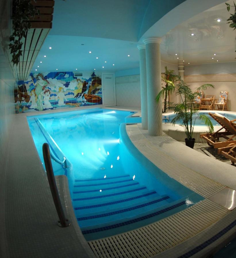 Hozam Wellness Es Apartman Szolnok Exteriör bild